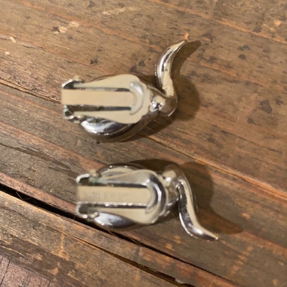 Vintage Wiesner Necklace & Earrings Set - Picture 5 of 5